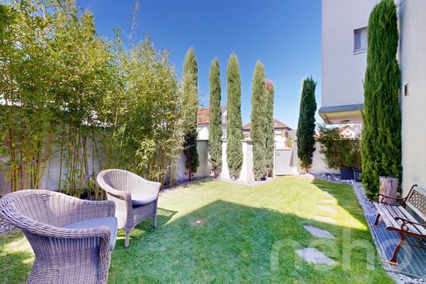 Attraktive 5.5-Zimmer-Triplex-Wohnung mit privatem Garten 2