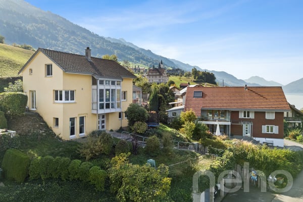 6.5-Zimmer-Einfamilienhaus mit Einliegerstudio und Seesicht 3