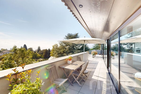 Magnifique appartement en attique au calme absolu à Chailly 9