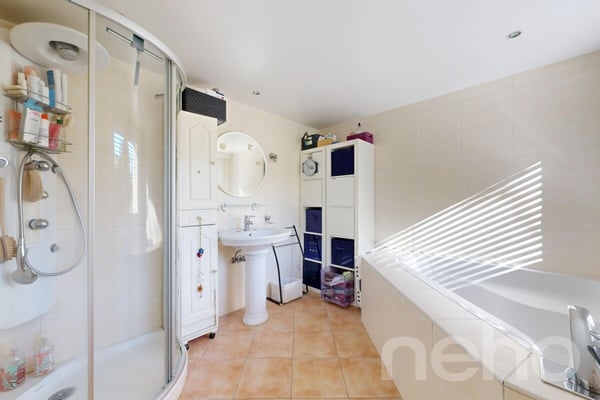 Magnifique maison 6.5 pièces sur 1'681 m² 11