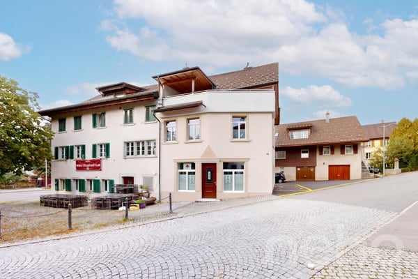 Charaktervolles Doppel-Einfamilienhaus inklusive Gewerberaum 1