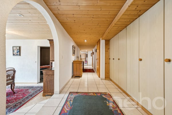 Freistehendes Einfamilienhaus mit viel Land und Potenzial 5