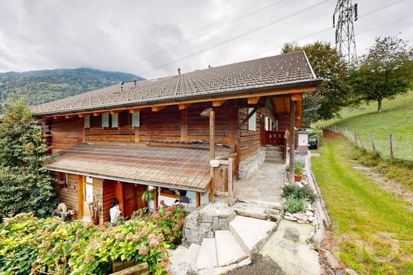 Exclusif : bel appartement dans un chalet historique rénové