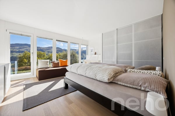 Zweitwohnsitz mit Panoramasicht: Architektenhaus in Andiast 7