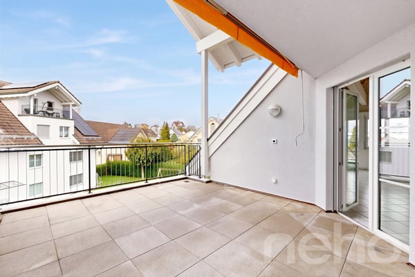 Luftig, hell und grosszügig: Maisonette-Wohnung in Freidorf 10