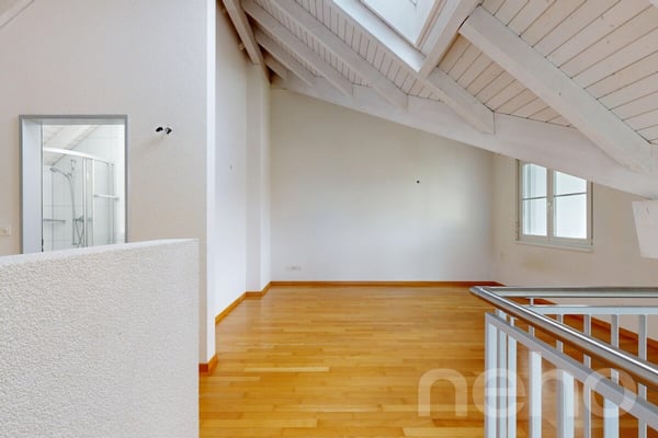 Luftig, hell und grosszügig: Maisonette-Wohnung in Freidorf 12