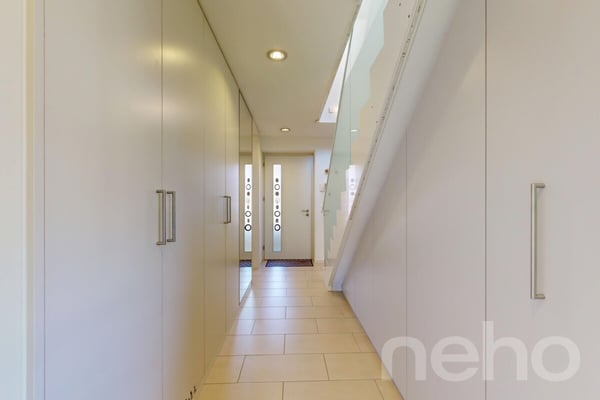 Gepflegte 5.5-Zimmer-Wohnung auf zwei Ebenen mit grosser Südterrasse 10