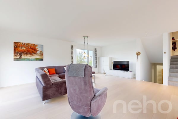 Exklusives, neuwertiges 6.5-Zimmer-Einfamilienhaus mit Weitsicht 12