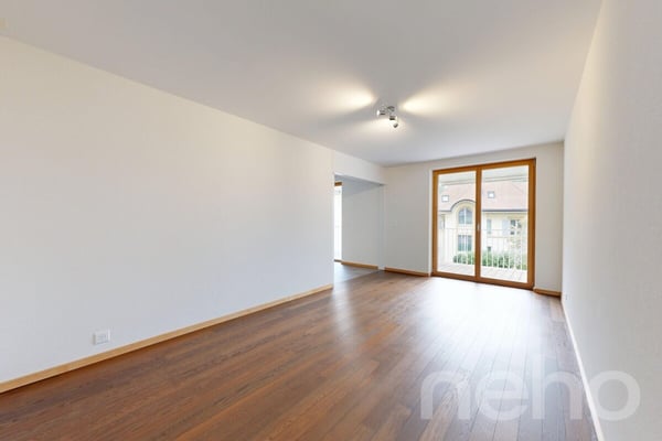 Elégant 3.5 pièces avec grand balcon et crèche dans l'immeuble 8