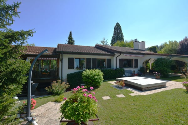 Propriété familiale de style provençal à Porrentruy 25