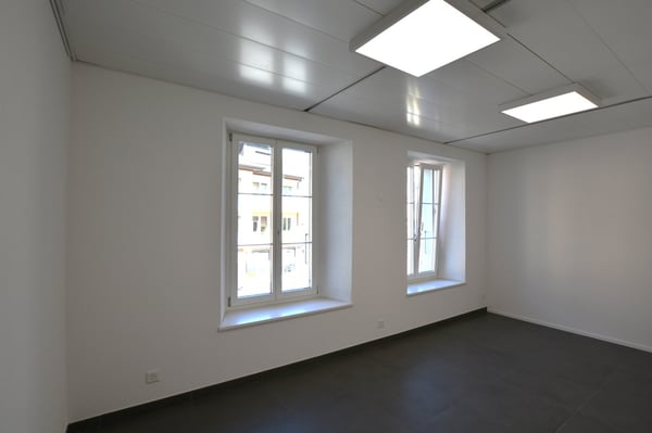 Très beaux bureaux / locaux commerciaux à Delémont 6