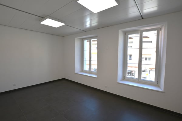 Très beaux bureaux / locaux commerciaux à Delémont 5