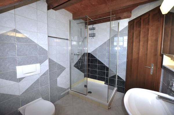 Très bel appartement en PPE, avec cachet, de 3 pièces à Montignez 9