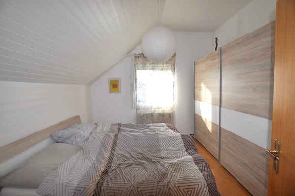 Jolie propriété rénovée située à Fontenais 9