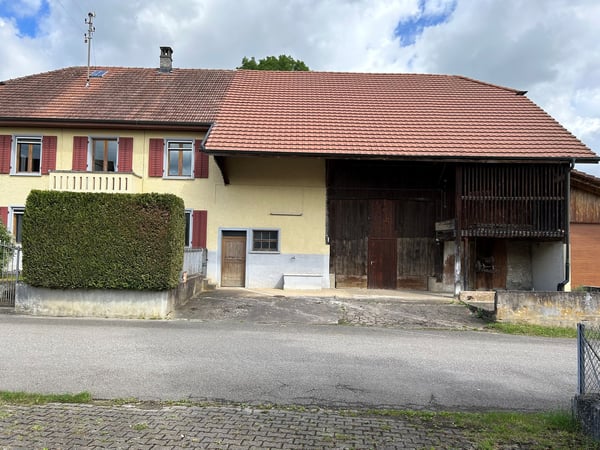 Jolie propriété villageoise située à Montignez 13