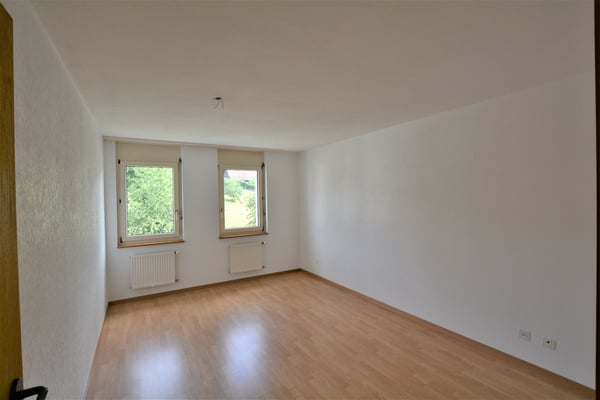 Très bel appartement de 4,5 pièces à Fregiécourt 8