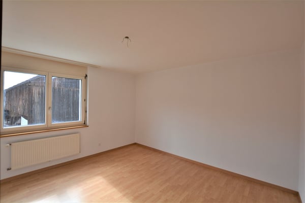 Très bel appartement de 4,5 pièces à Fregiécourt 7