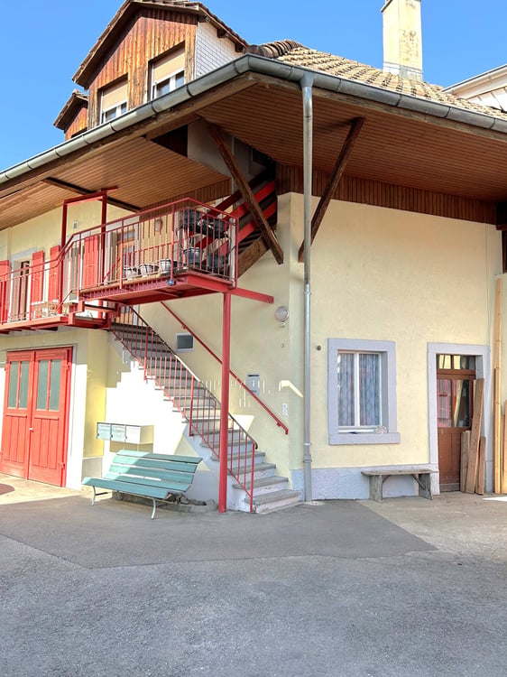 Propriété de plusieurs appartements ainsi qu’un atelier d’artisan à Porrentruy 10
