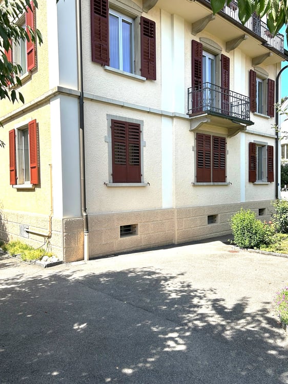 Très bel appartement de 4 pièces situé à Delémont 15