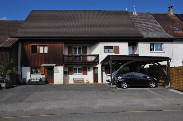 Belle maison meublée, partiellement meublée ou non meublée en duplex située à Courtemaîche 1