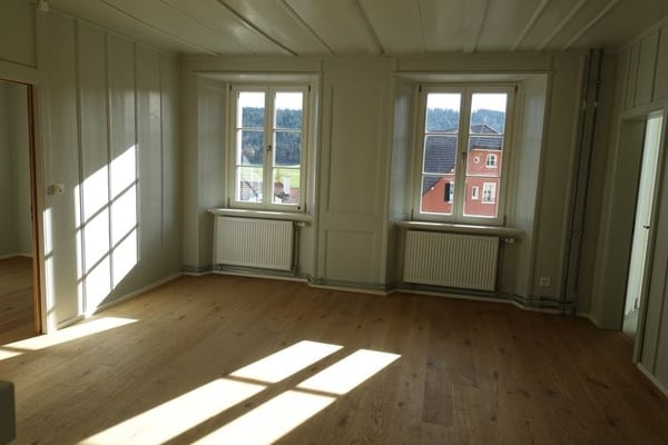 Tramelan - Appartement de 2.5 pièces entièrement rénové (1er mois offert) 2