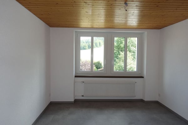 Tramelan - Locatif de 3 appartements + 3 garages 9