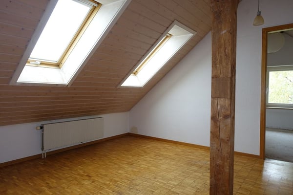 RESERVEE Tramelan - Maison de 12 1/2 pièces avec garage 16