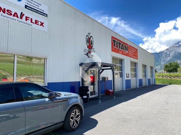 Halle industrielle/garage déjà louée 1