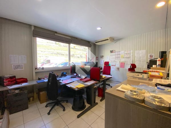 Halle industrielle/garage déjà louée 5