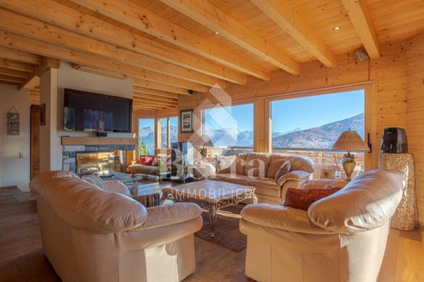 Magnifique chalet de haut standing avec vue panoramique sur les Alpes 10