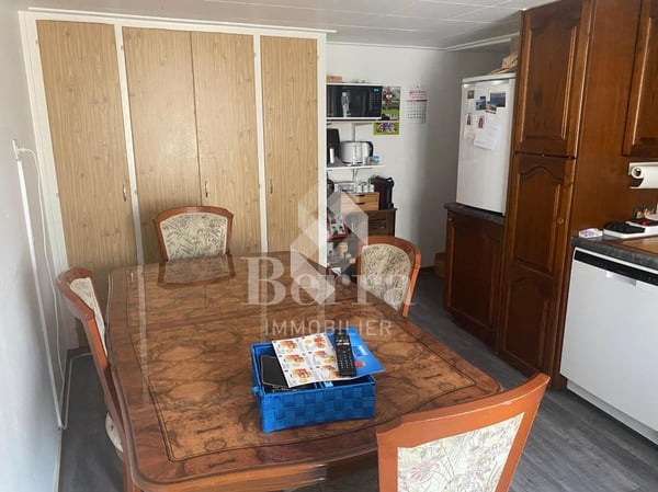 Immeuble mixte avec café-bar et appartements - au coeur du vieux village de Saxon 6