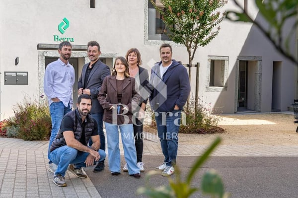 Immeuble mixte avec café-bar et appartements - au coeur du vieux village de Saxon 11