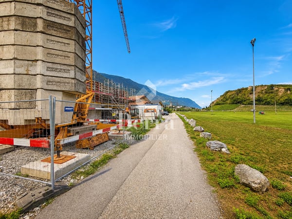 Villas jumelées de 5.5 pcs à Chalais 9