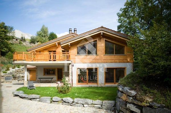 Chalet de haut standing en montagne ! 1