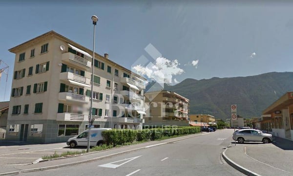 Proche centre-ville, excellente visibilité ! 2