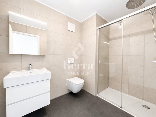 Disponible de suite ! 12
