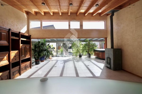 Propriété équestre avec villa individuelle dans la plaine du Rhône. 5