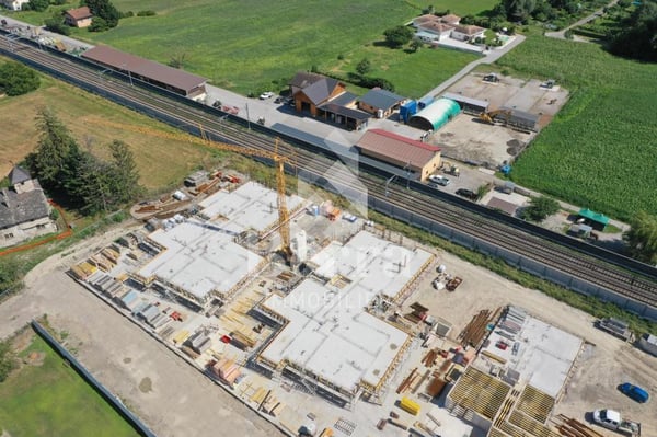 Grand studio en rez-jardin orienté EST 11