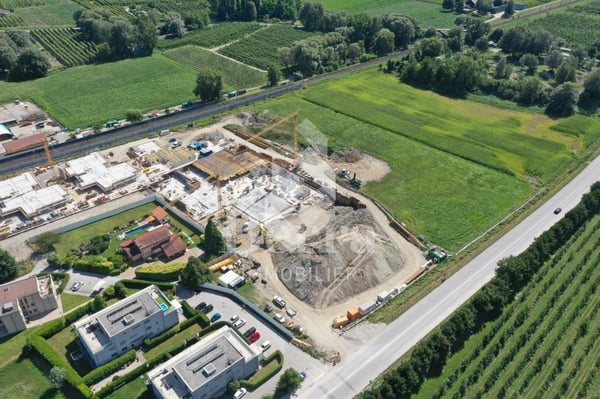 Grand studio en rez-jardin orienté EST 7