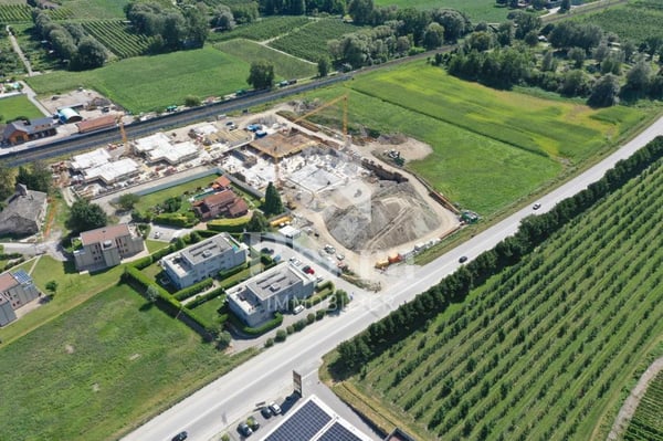 Grand studio en rez-jardin orienté EST 3