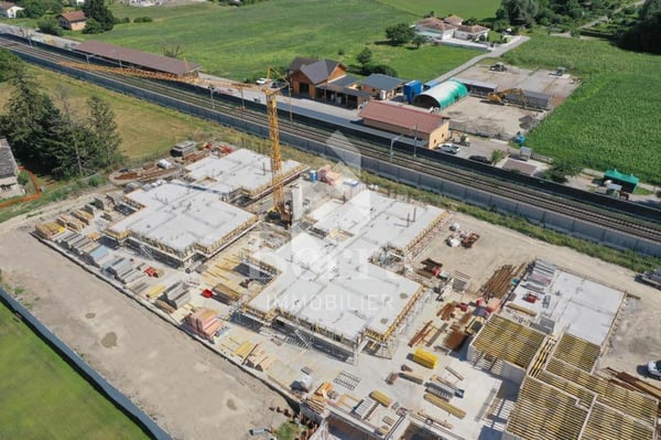 Grand studio en rez-jardin orienté EST 8