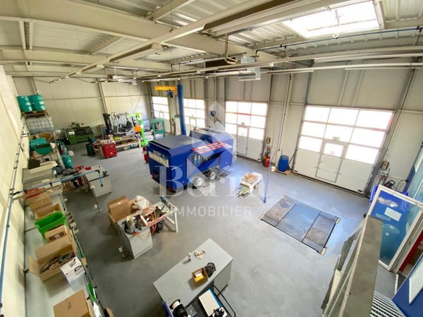 Halle industrielle/garage déjà louée 2