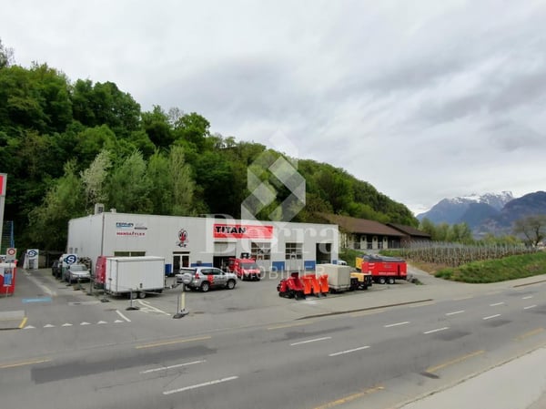 Halle industrielle/garage déjà louée 3