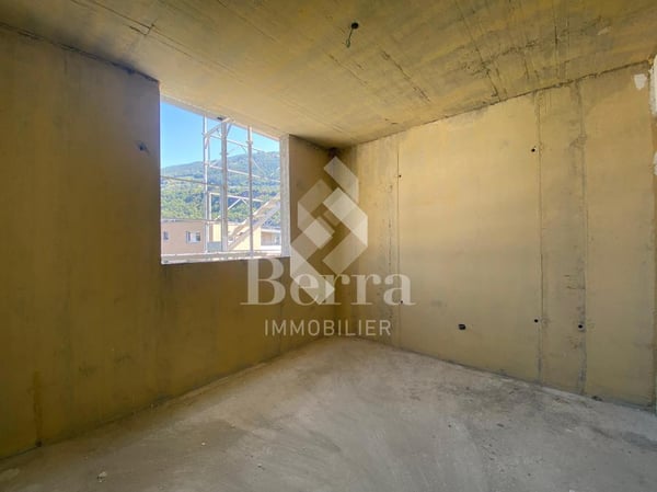 Magnifique attique orienté Ouest - Vue panoramique dégagée ! 3