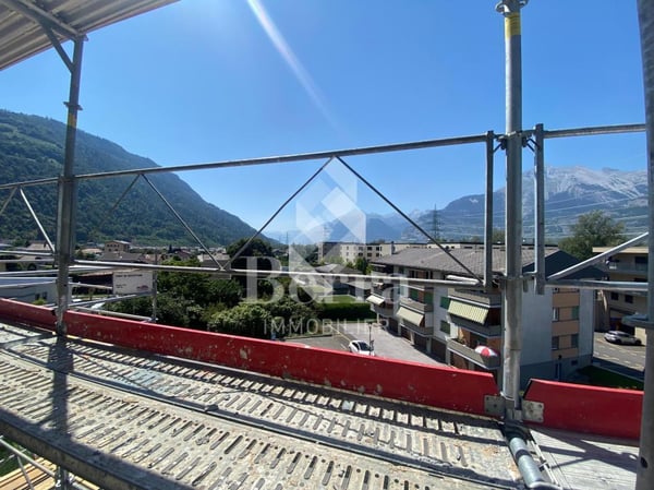 Magnifique attique orienté Ouest - Vue panoramique dégagée ! 12