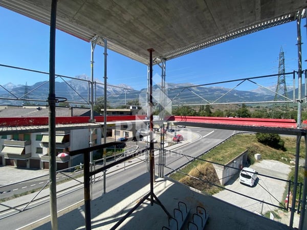 Magnifique attique orienté Ouest - Vue panoramique dégagée ! 6