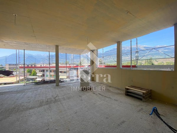 Magnifique attique orienté Ouest - Vue panoramique dégagée ! 1