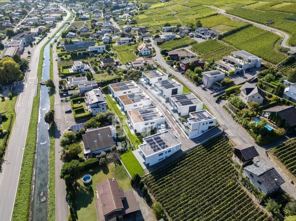 Disponible dans les 6 mois après choix des finitions 2