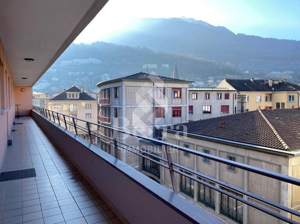 Dernier étage au centre de Monthey 11