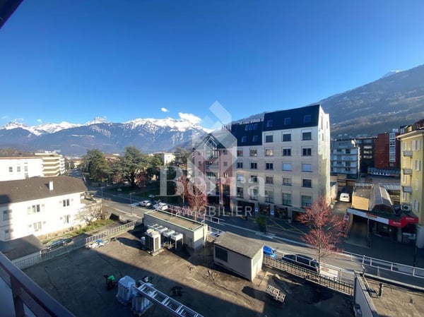 Dernier étage au centre de Monthey 2